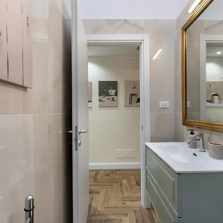 דירה Romantica Flat Near Borghese רומא