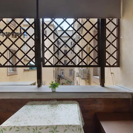 Romantica Flat Near Borghese