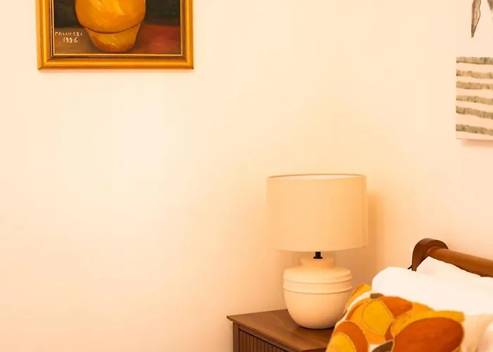 Romantica Near Borghese * Roma